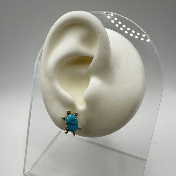Sleeping beauty turquoise and sterling silver turtle earring studs! - Picture 8 of 10